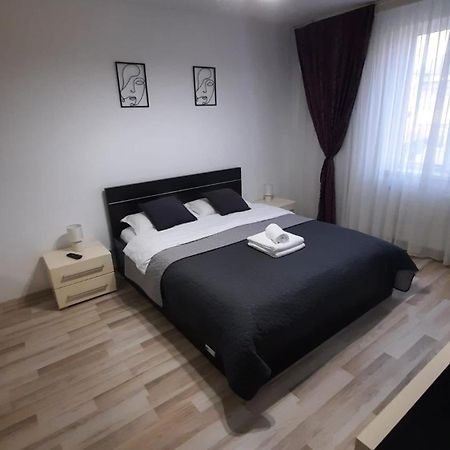 Apartament Kepa Din Piatra Neamţ Exterior foto
